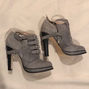 Matiko Gray Suede High Heeled Buckle Boots Sz 9